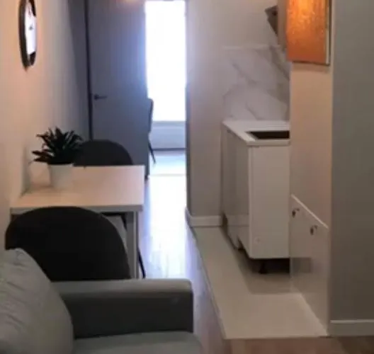 в центрі на вулиці староєврейській 15а біля наливок львова Apartament *